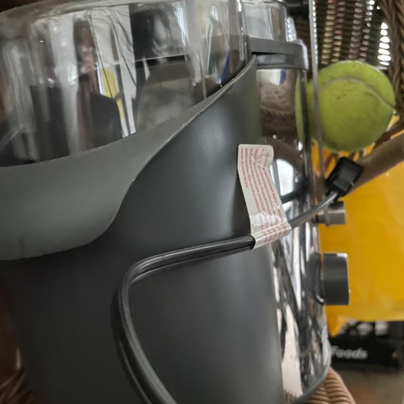 Juice maker - Picture 3 of 3